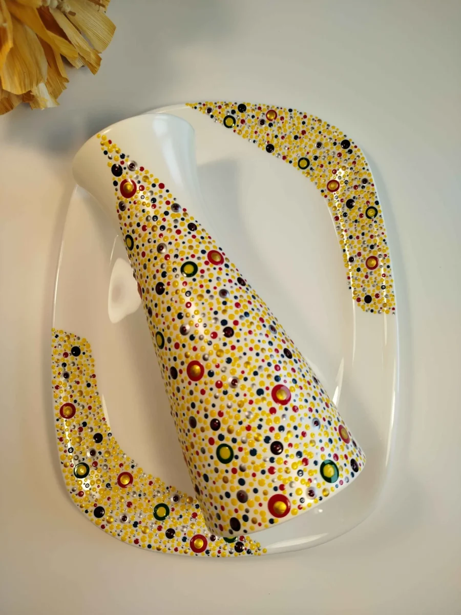 Happines vaza i poslužavnik za Majčin dan