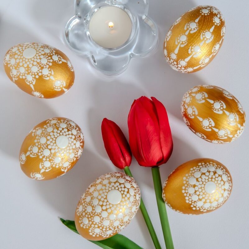 Uskršnja drvena zlatna jaja