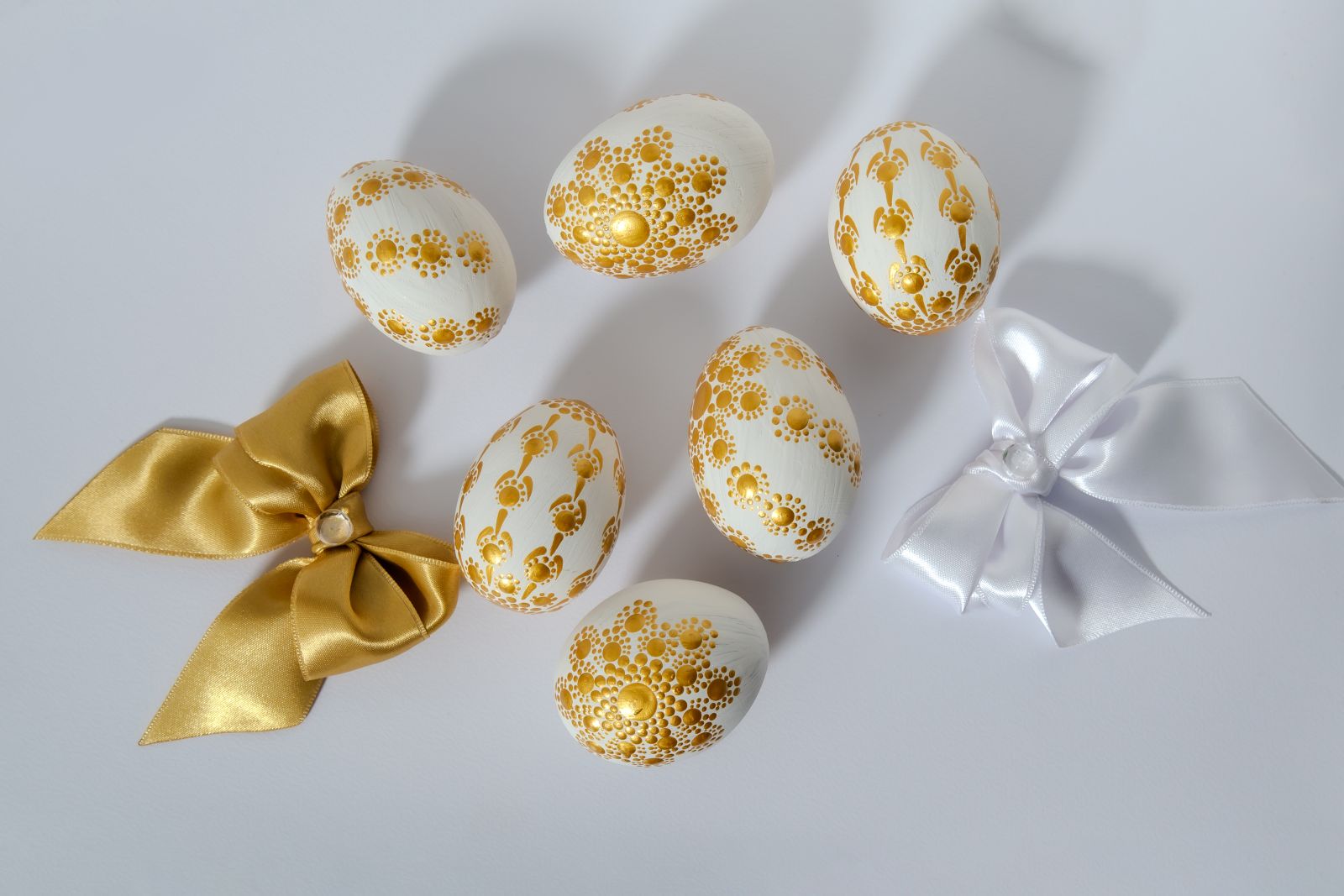 Uskršnja jaja-drvena bijelo zlatna